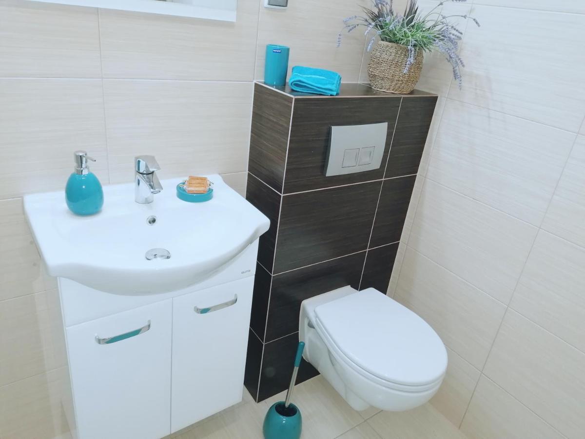 Apartament Turkus Z Ogrodem Kołobrzeg Eksteriør billede